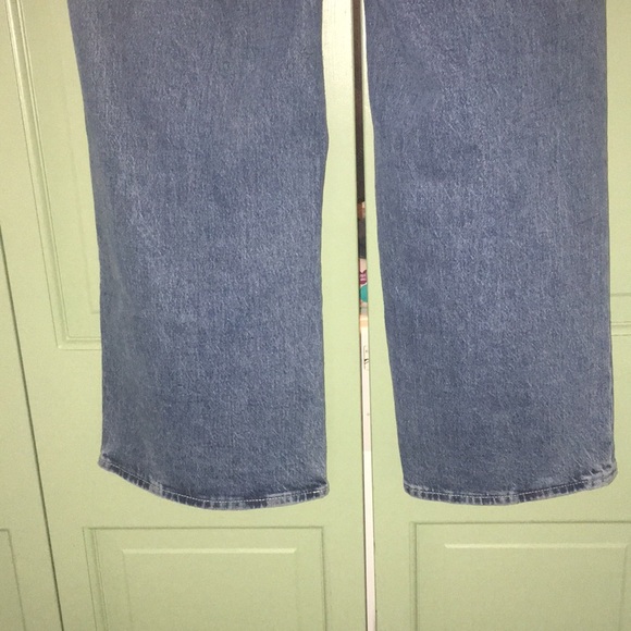 Free Assembly jeans high rise wide leg 10 medium wash - Picture 7 of 8